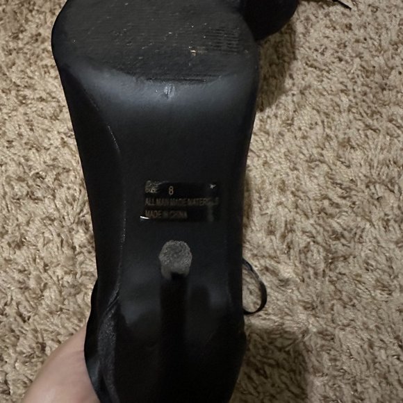 Size 8 Qupid Black Lace-Up Booties with Roses - Picture 6 of 6